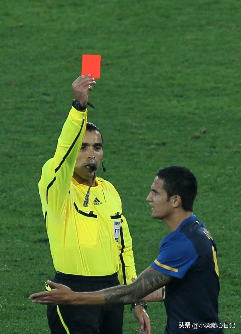 比赛结束教练吃红牌,比赛结束了裁判还能出示红牌吗