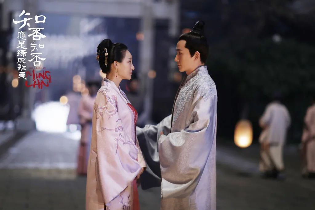 十首最美爱情诗词,最经典的十句爱情诗词