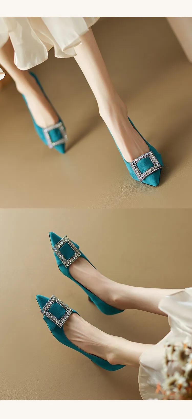 金属方扣软皮时尚百搭高跟鞋,精致大方高跟鞋