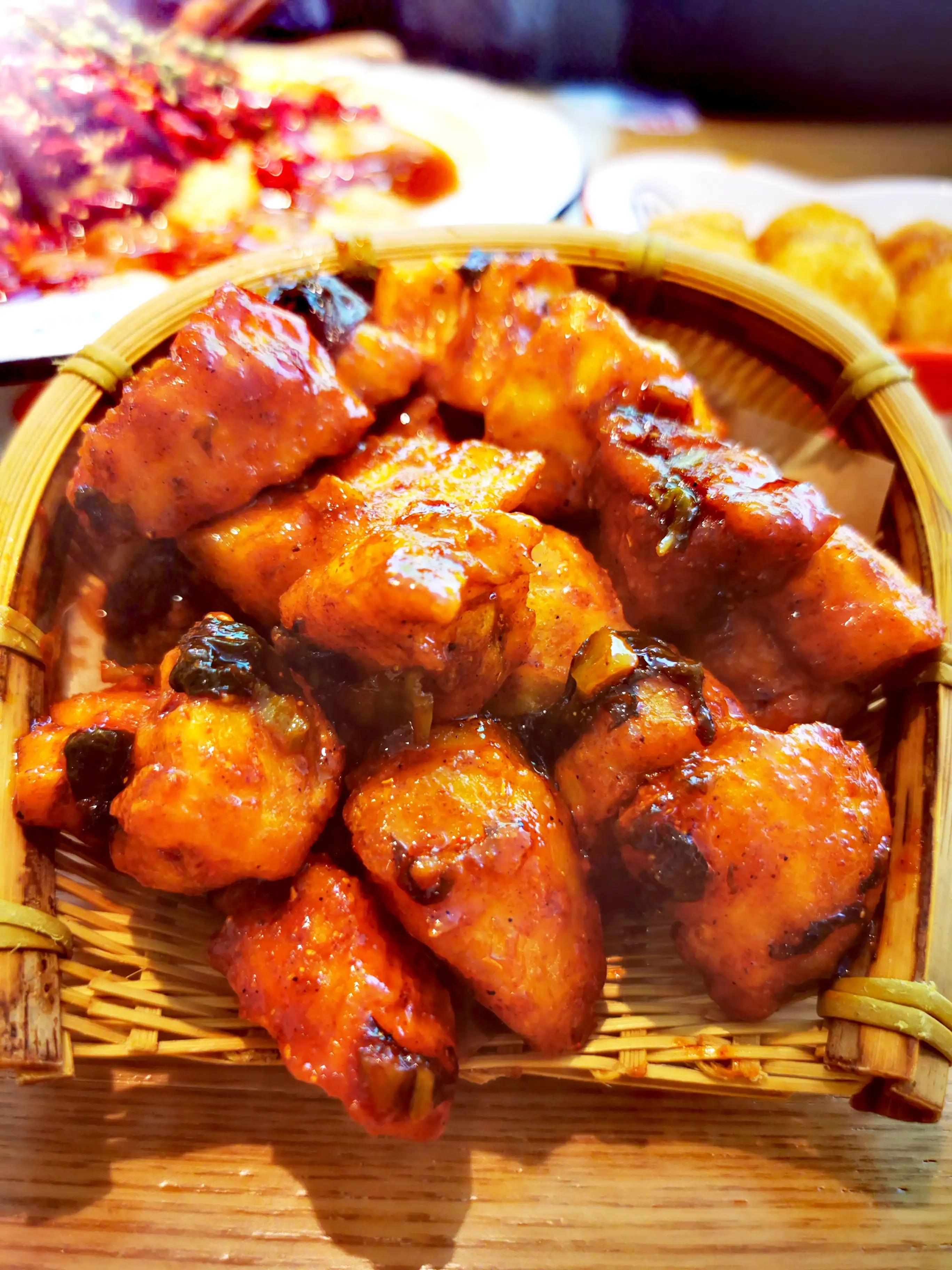 乐山哪家美食好吃又便宜,乐山东大街小吃攻略