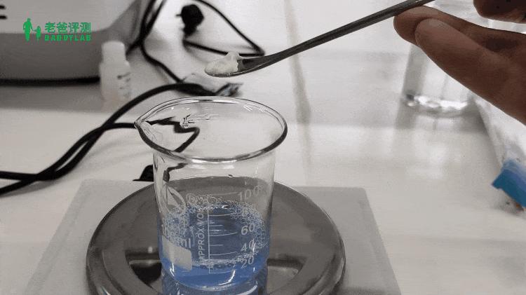 用护肤品浪费钱吗,用护肤品不要吝啬