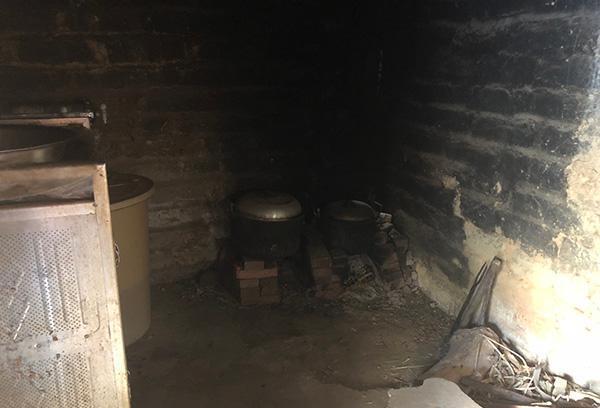 12岁女孩遭性侵两次怀孕，一家四口智障，犯罪嫌疑人尚未确定