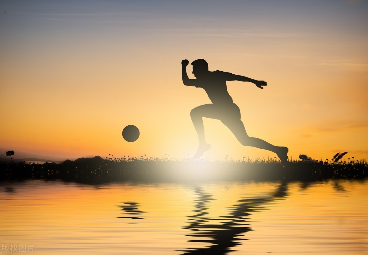 足球运动的十大魅力,简述足球运动的特点和作用1000字