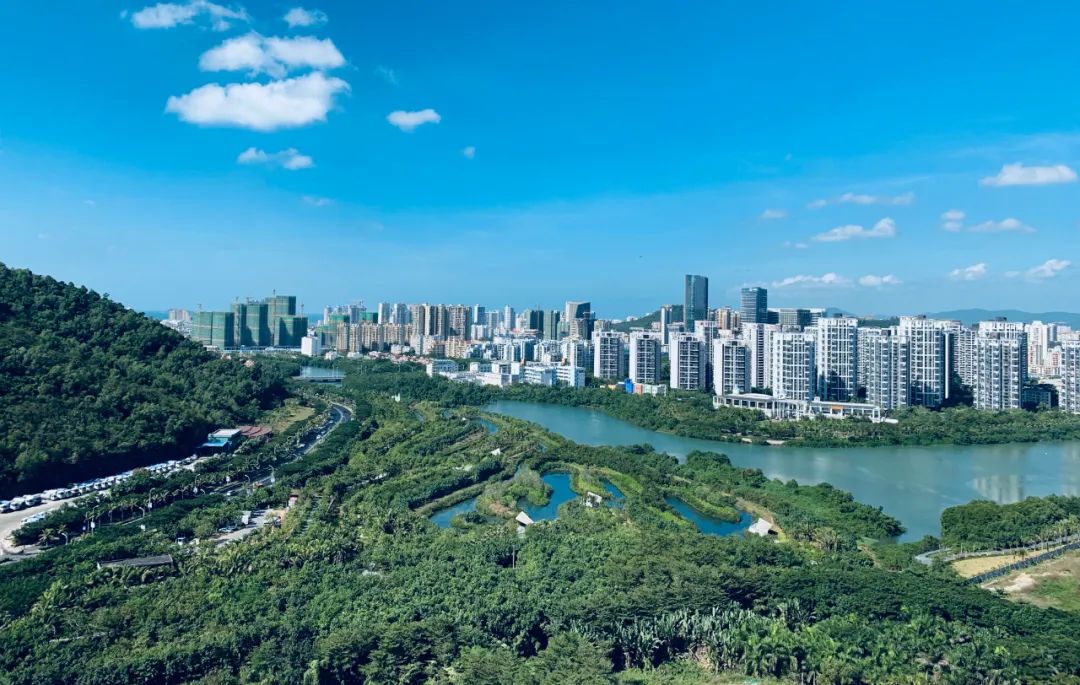 海南房产现在还值得投资,海南海口房产的走向