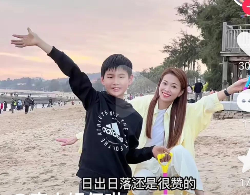 伊琳分享厦门游玩攻略，手上顶级腕表引网友注意