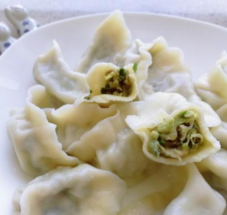 芳香秀丽槐花的最佳吃法,槐花飘香季节槐花的最佳吃法