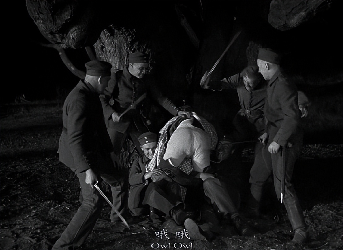 一上映就登票房榜首看完大呼过瘾,首播便拿下收视第一