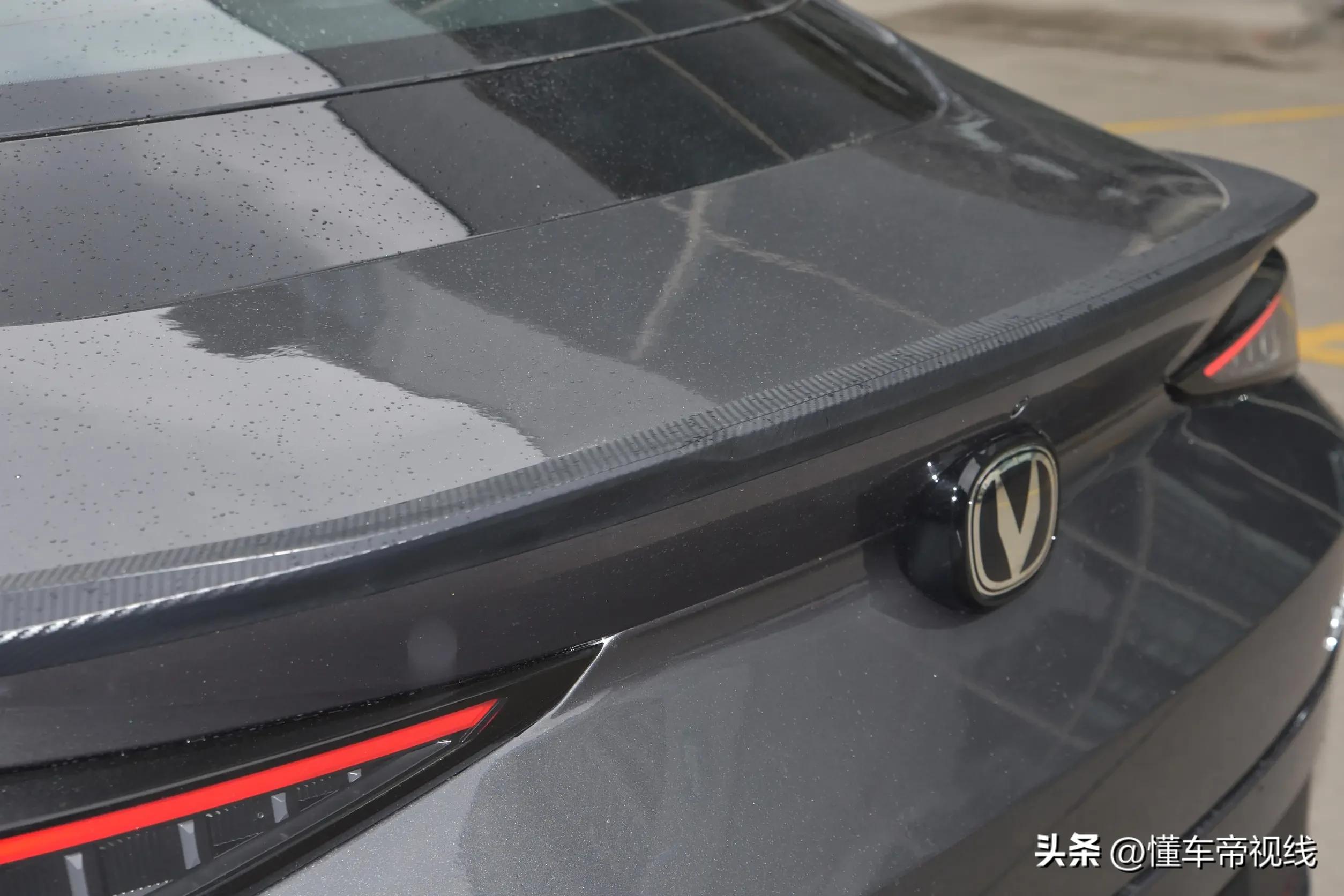 长安逸达领航版9.1万,6.99万长安颐达