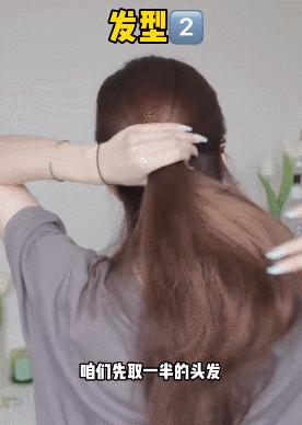 冬天披发好看又显脸小的发型,冬季干净利落减龄的发型