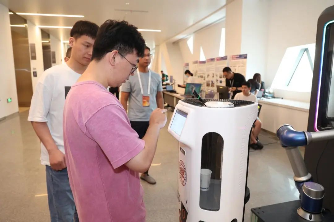 复旦大学教授谈中国的人工智能,2033第六届世界人工智能大会官网