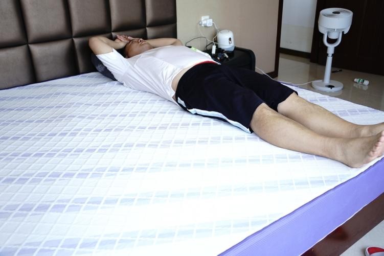 从拼多多买还是从京东上买好一些,小米8h网易严选床垫