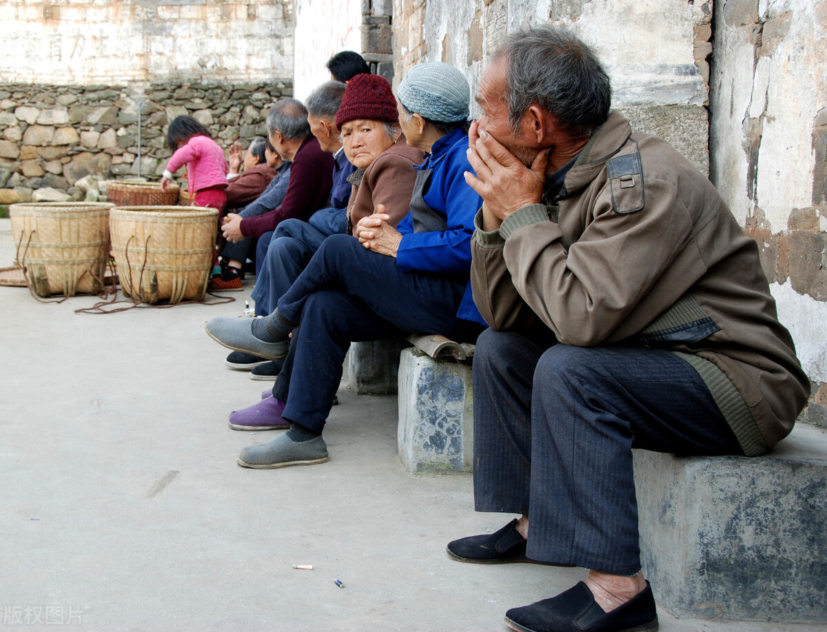 老了住养老院好不好,现在年轻人去了养老院是怎么样的