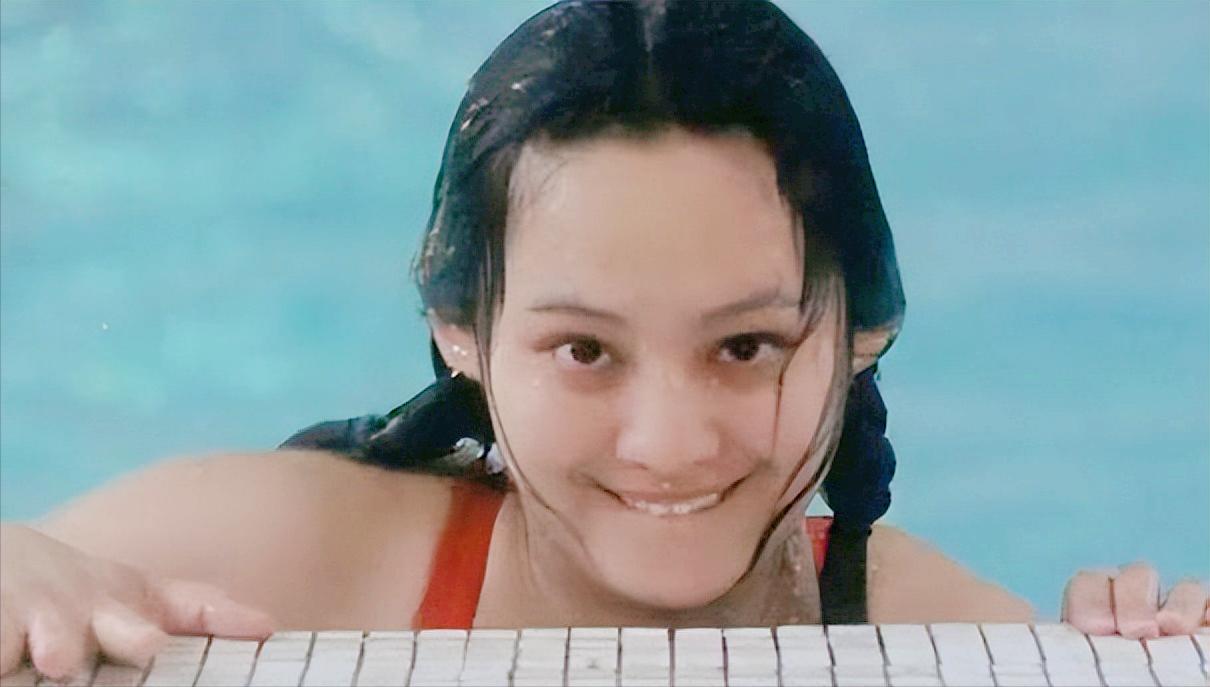 “狂野性感”的宁静，混娱乐圈无人敢*规则潜**，情史劲爆火辣