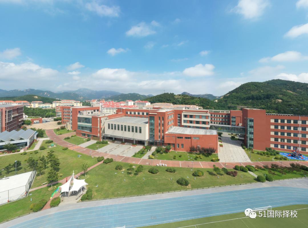 青岛宏文孔裔国际公学,青岛弘文国际学校在哪