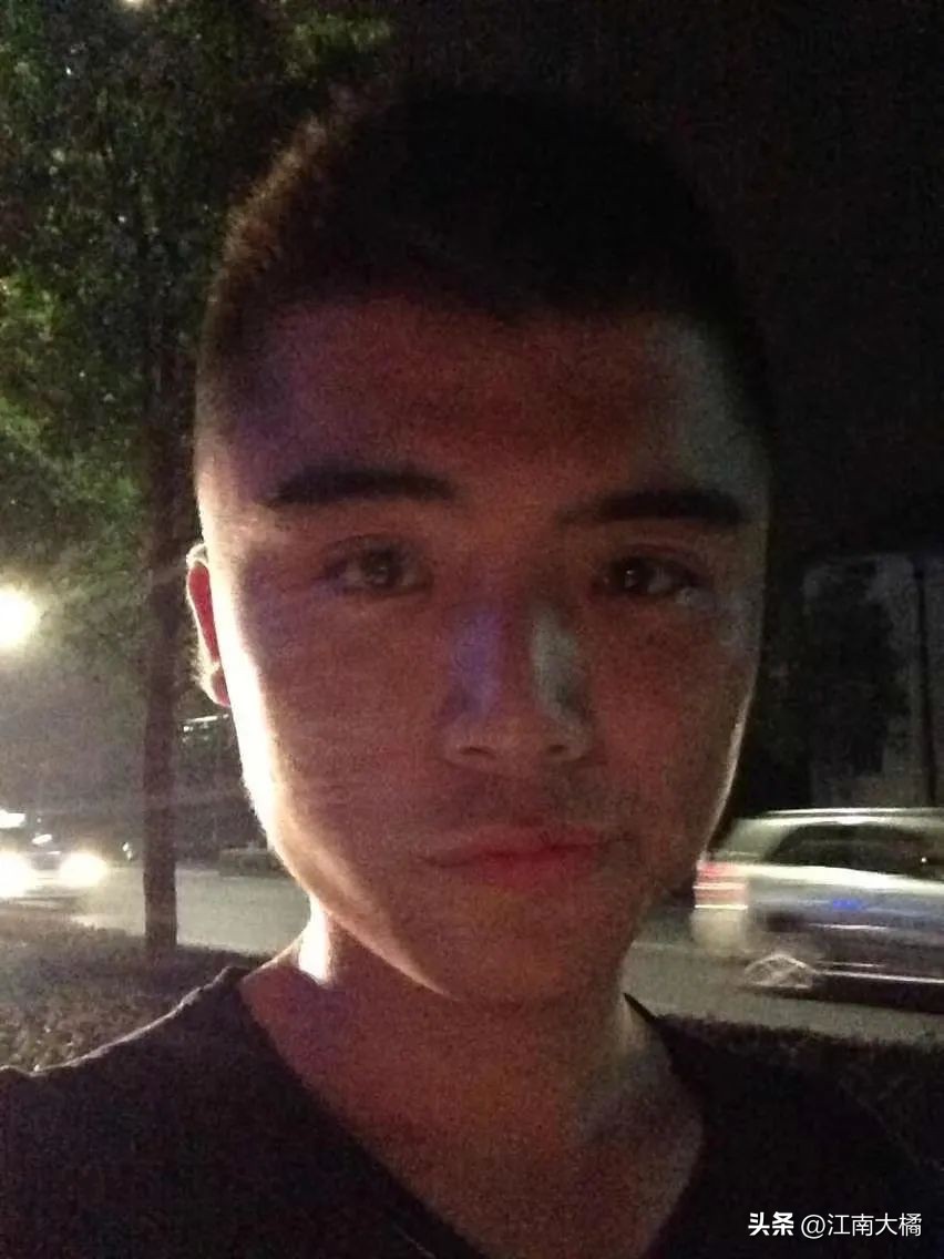 杭州小伙做手术,400多斤小伙做手术瘦到90斤