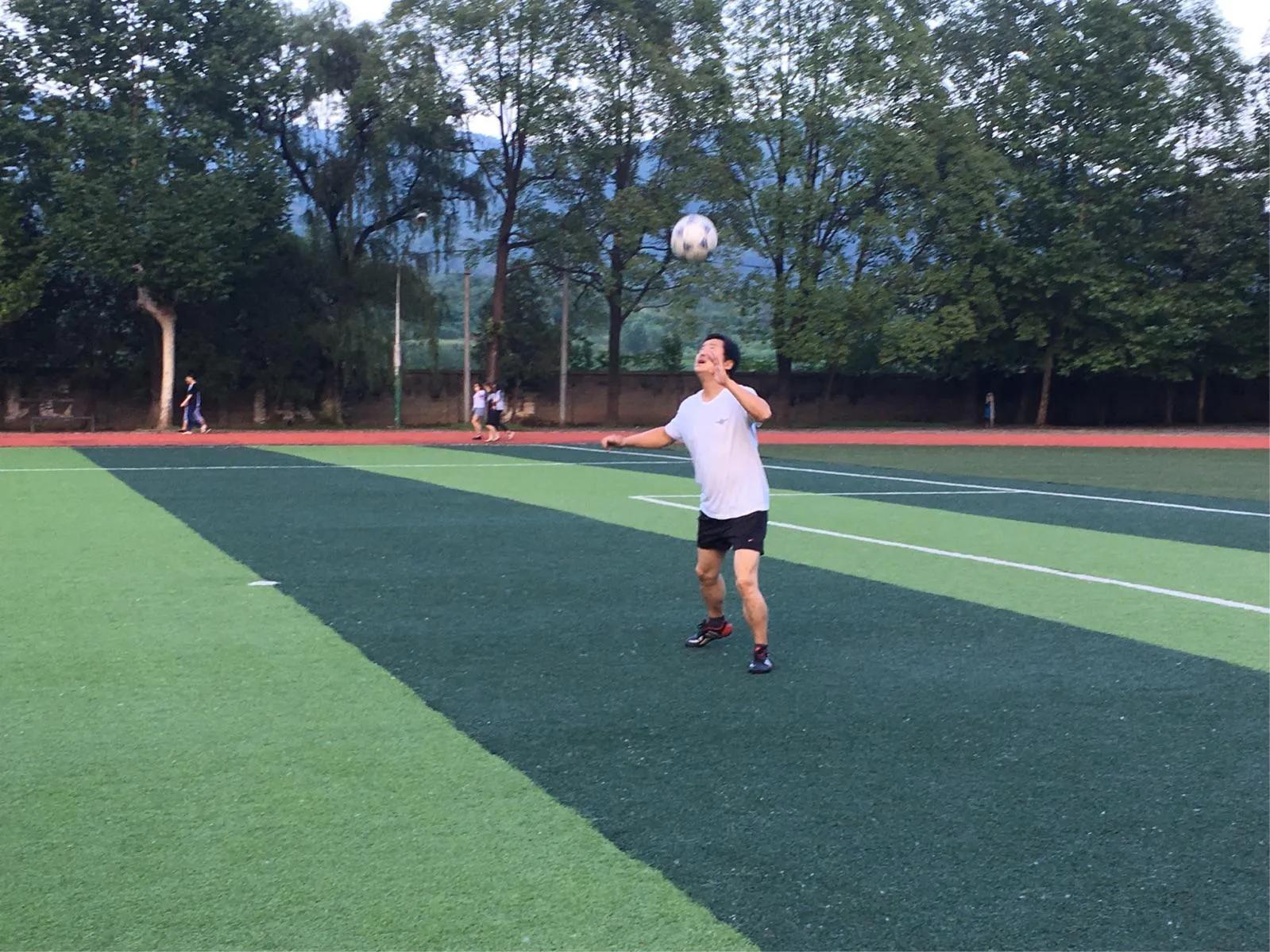 我和足球的故事短视频,回顾中国足球2002世界杯