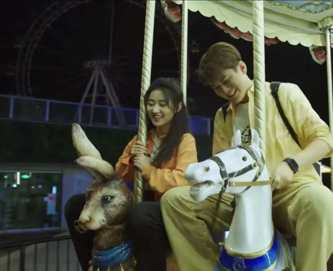 法眼看剧丨看《追爱家族》小学生卖同学“作业卡”赚钱如何认定？