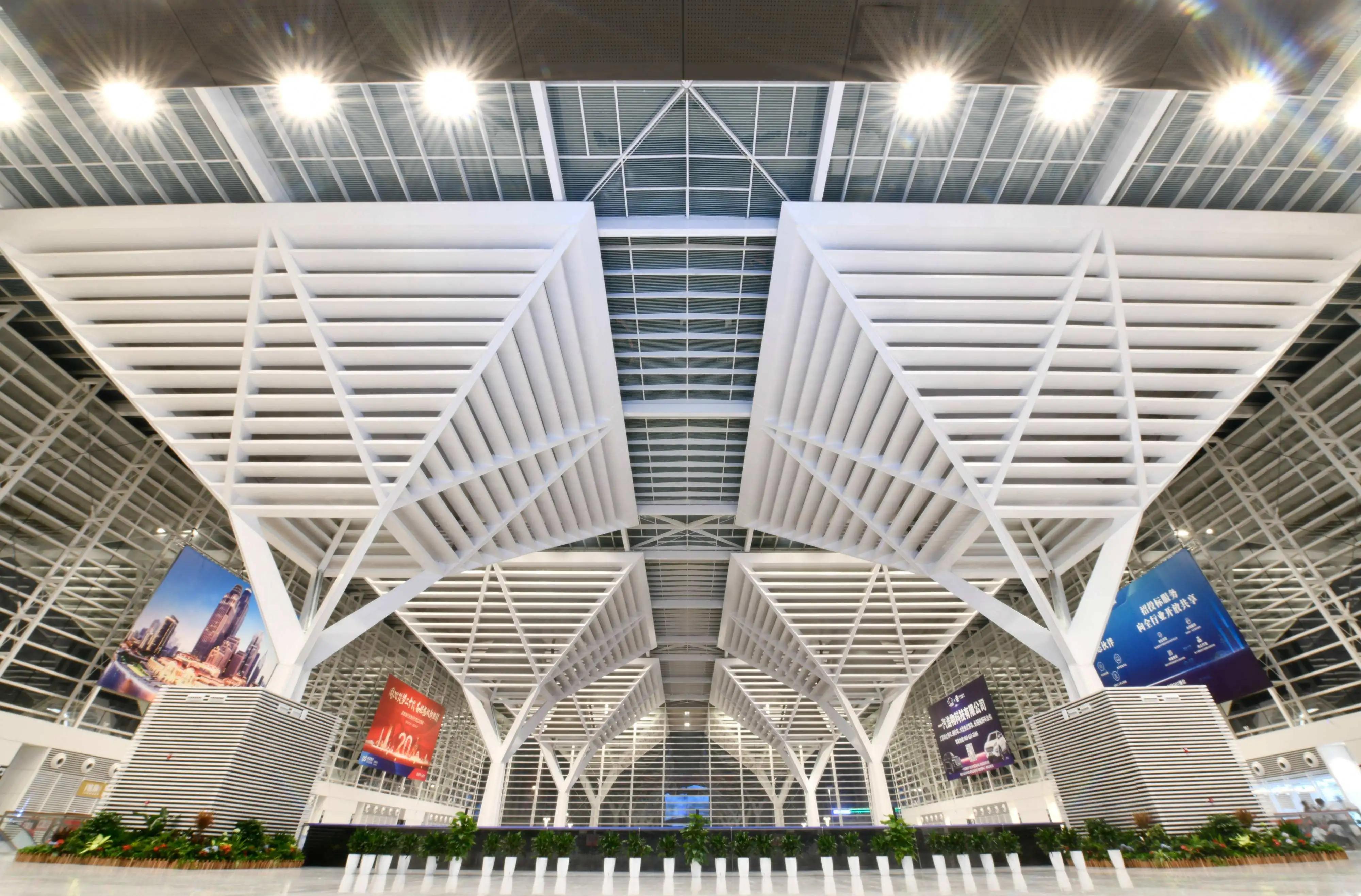 回首过去那段峥嵘岁月,回望过去一年的精彩瞬间