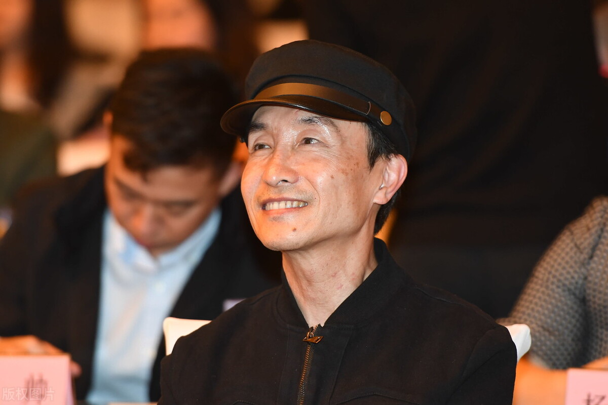 巩汉林怼国足视频,巩汉林被足球运动员怼