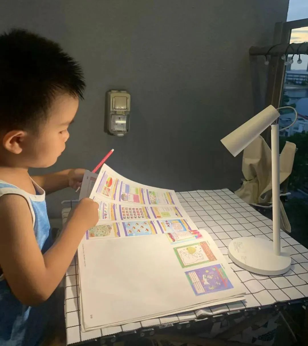 这次疫情带孩子去国外留学,因为疫情导致儿子没能回澳洲留学