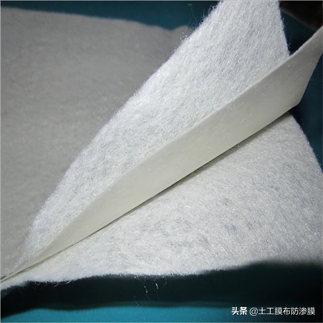 如何让复合土工膜发挥好防渗效果,土工膜和防渗膜是一个东西吗