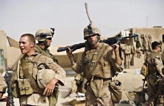 装弹量100发机枪,通用机枪最多能连续打多少发子弹