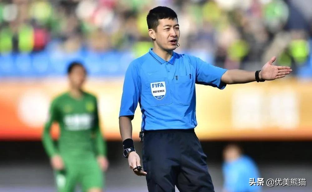 福星张雷吹罚揭幕战,预示泰山再登顶