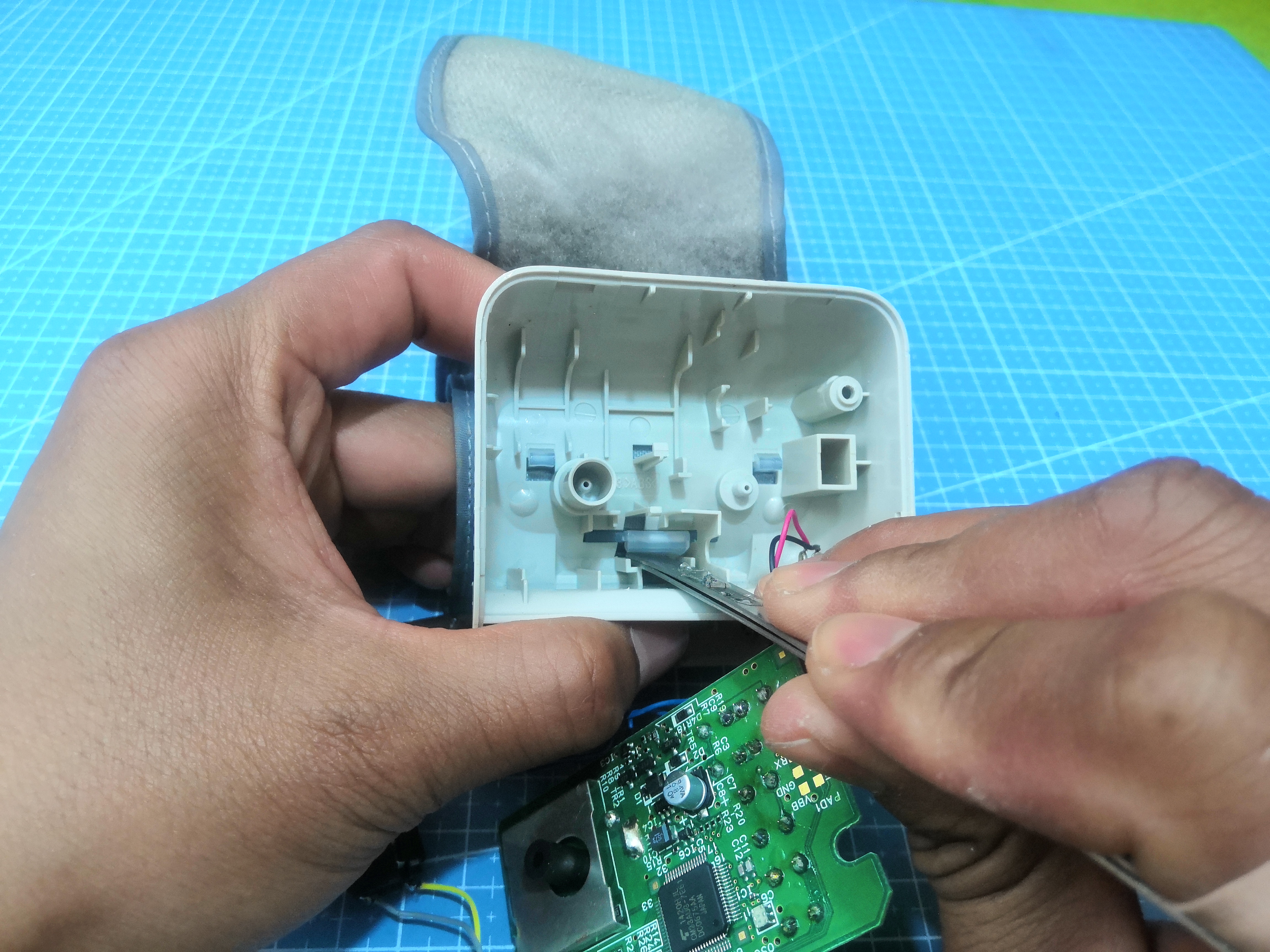 欧姆龙血压计hem-6200价格,omronhem8102a电子血压计调节方法