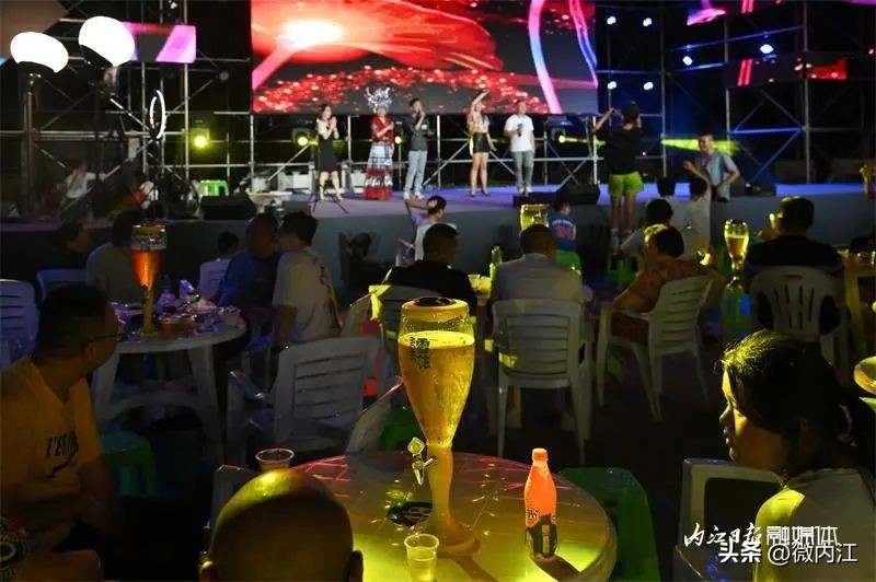 夏夜、河风、音乐、烧烤、啤酒……内江人，快来大洲广场嗨啤！
