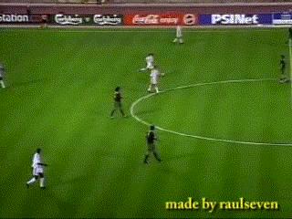 齐达内在足坛什么地位,齐达内能被称作球王吗