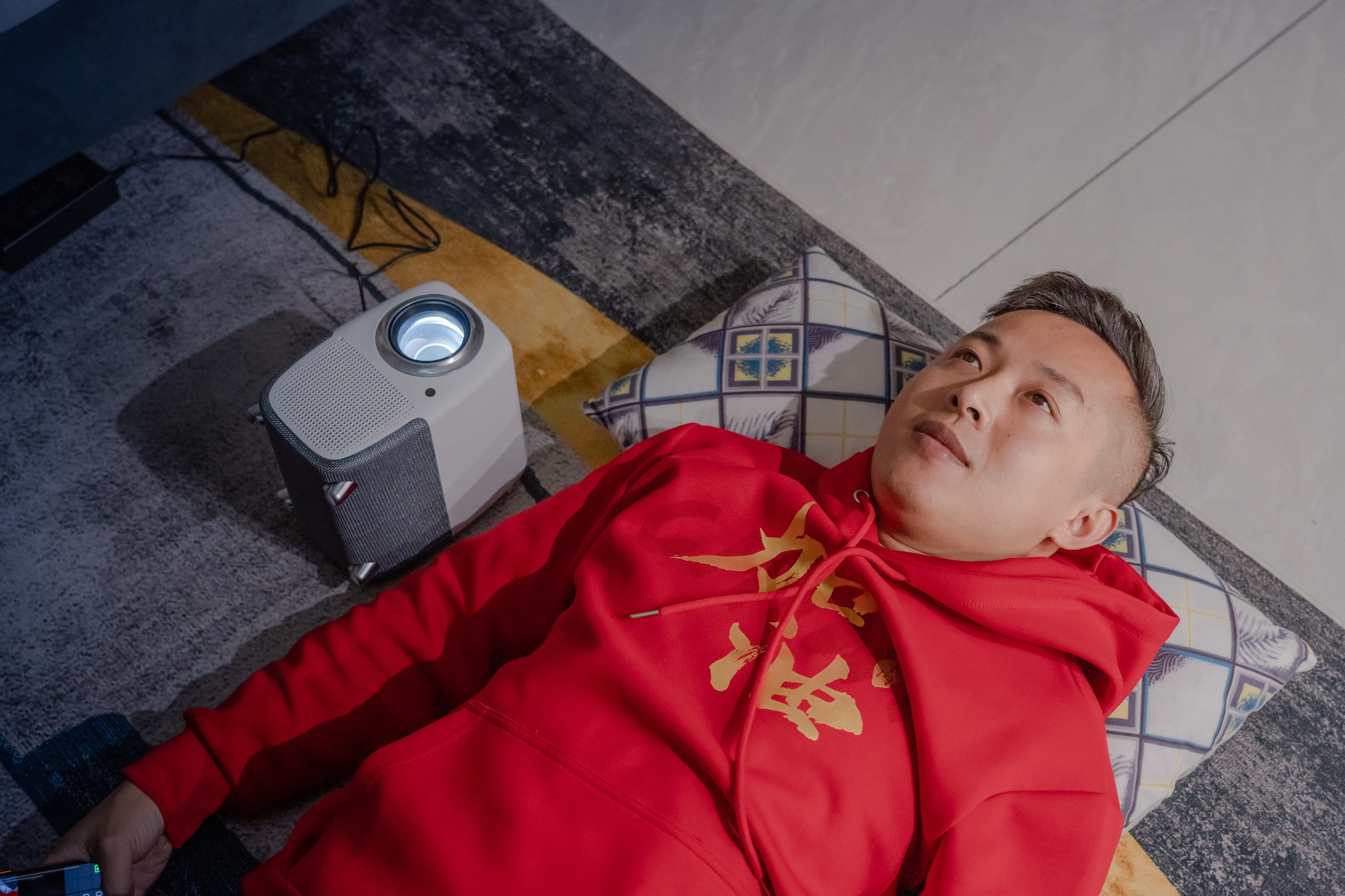 泰捷weboxt1投影200寸效果,泰捷weboxt1s投影仪