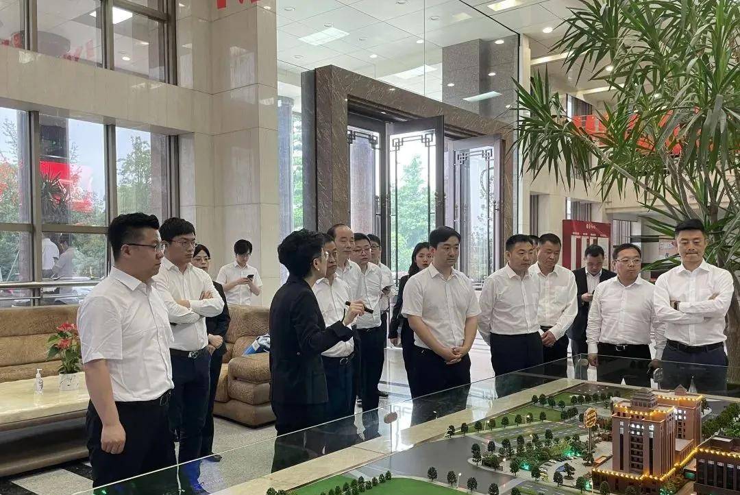 陕西第二大民企：力压隆基绿能，年入1327.65亿，掌门人20岁创业