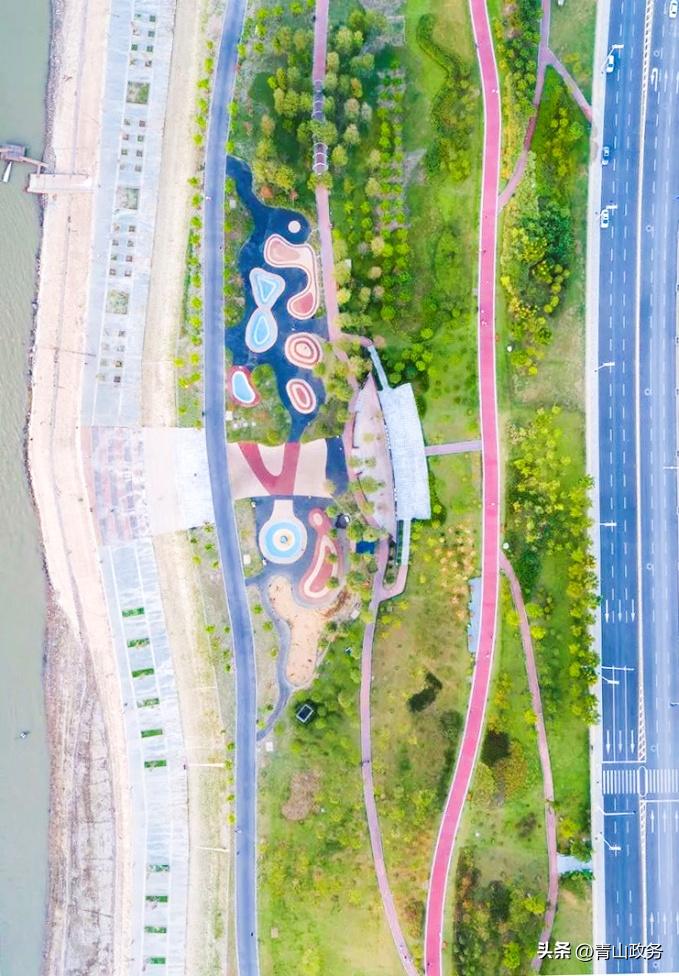 2023青山绿水红钢城半程马拉松,青山马拉松开幕式