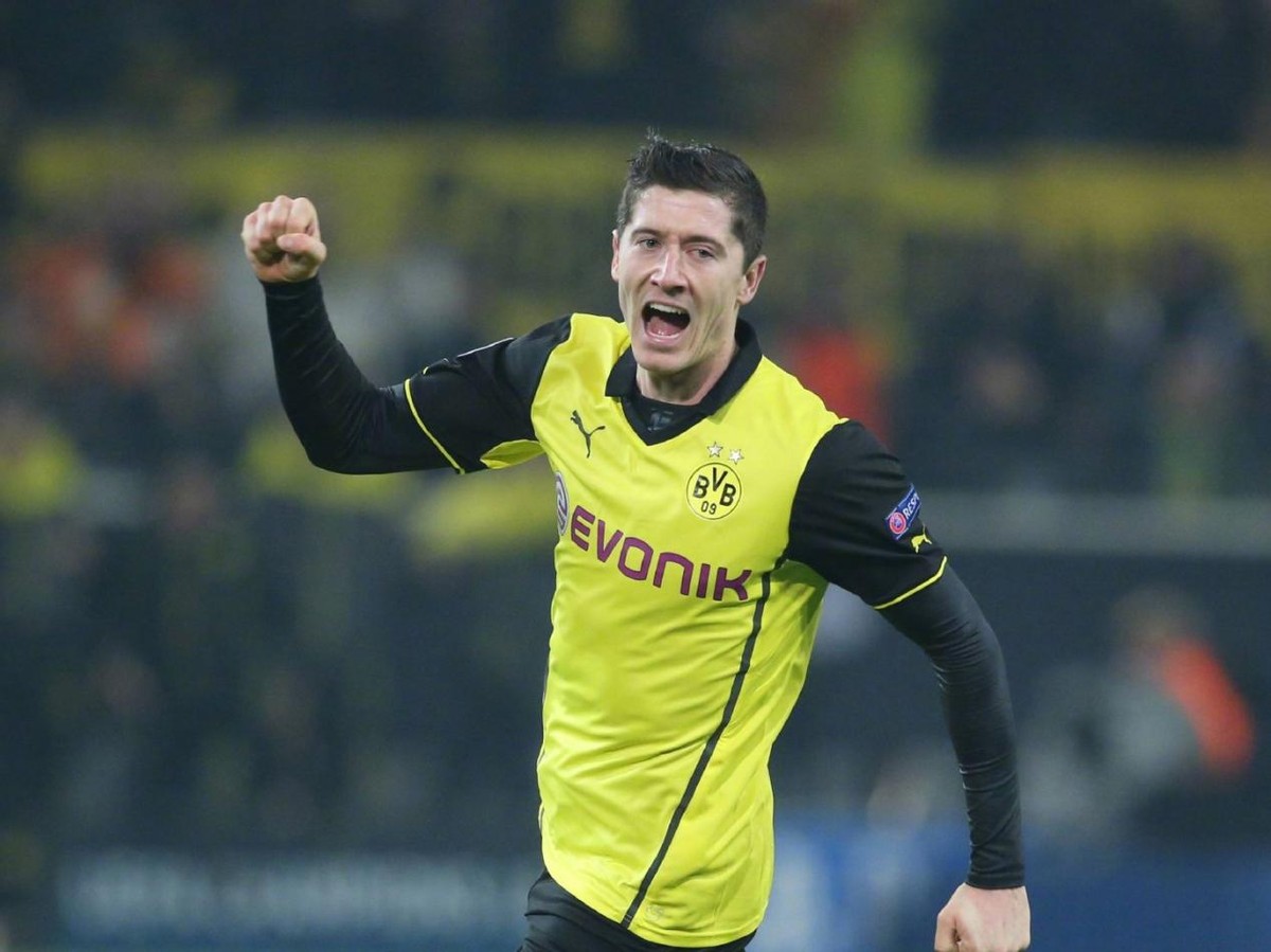 莱万成德甲外援,德甲20-21赛季莱万哪几轮未上场