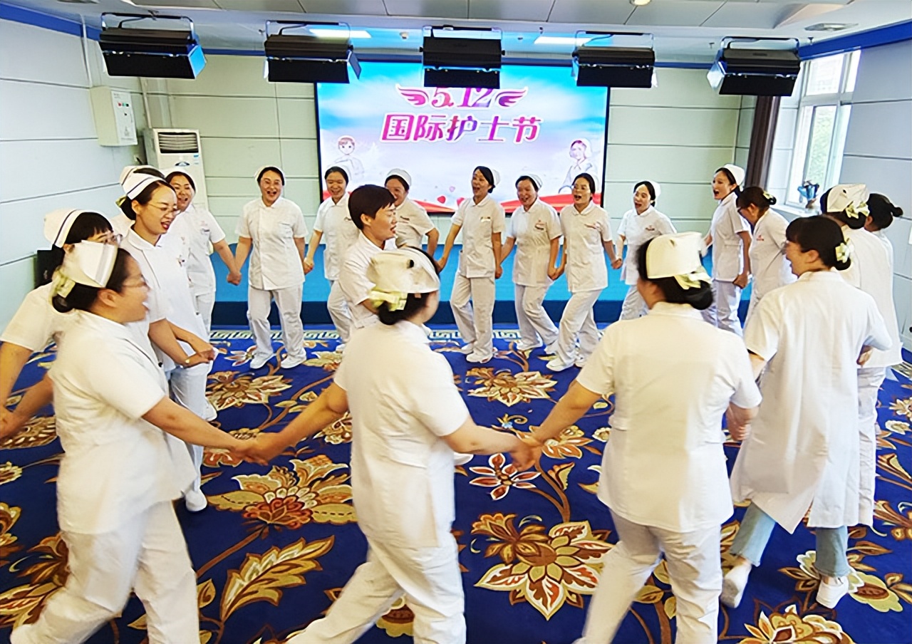 运城市中心医院护士节视频,县卫健局护士节活动