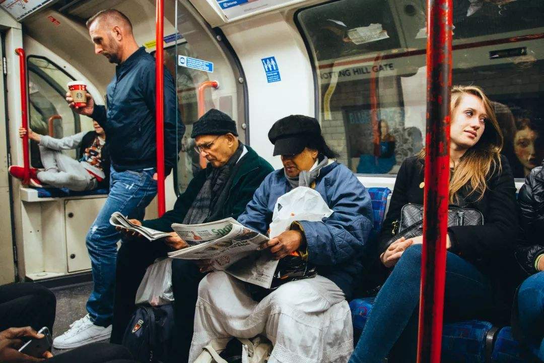 英国房东给中国小伙免租八年,英国房东为中国小伙免租8年