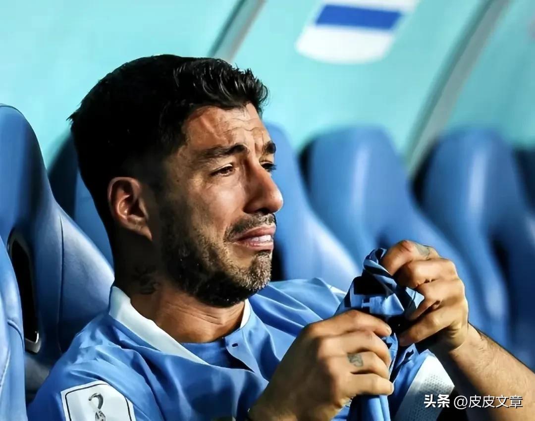 主裁未判给乌拉圭点球,裁判不给乌拉圭点球