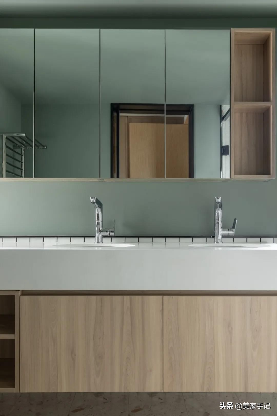 成都164㎡的小屋火了，仅凭一个玄关就圈粉无数，家居氛围太棒了