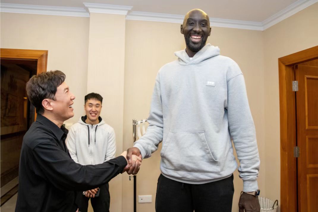 新疆男篮郭舰赵睿,新疆男篮董事长郭舰