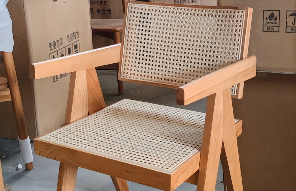 卖家具的是不是每天都在吸甲醛,家具去甲醛最快最好方法