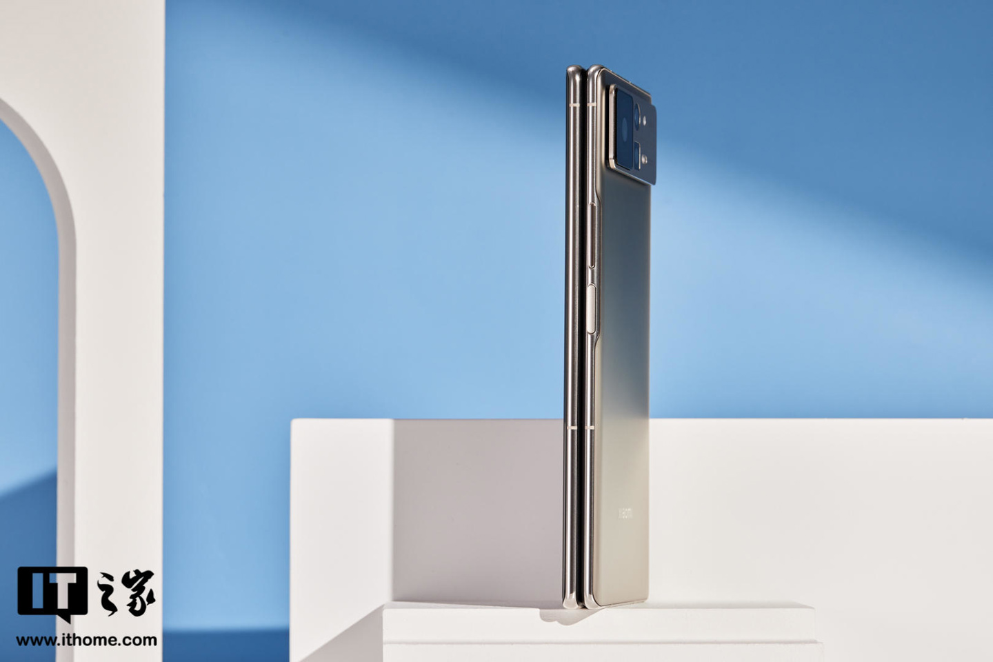 小米mixfold2折叠屏手机轻薄,小米mixfold2折叠手机评测