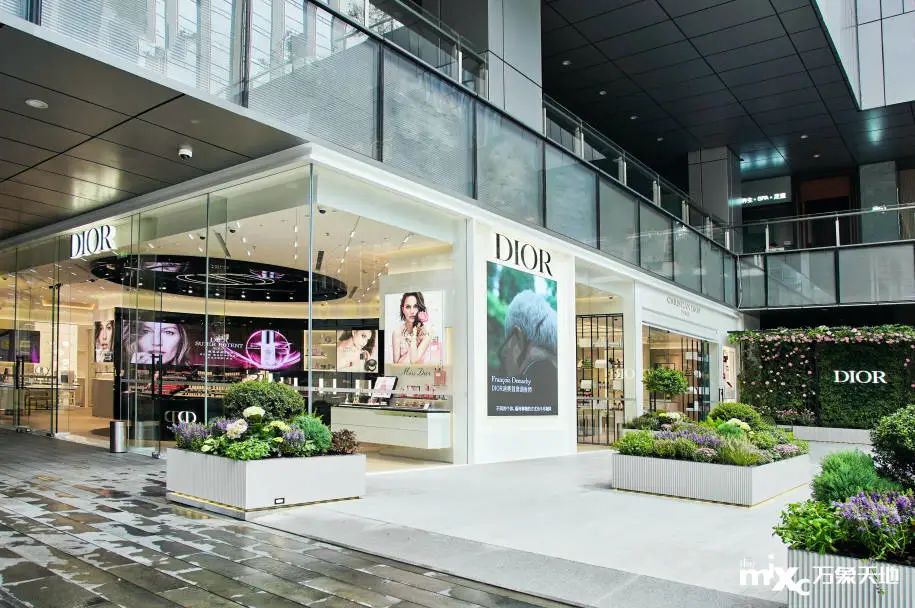 各市奢侈品门店数排名,深圳奢侈品店在哪个商场最多