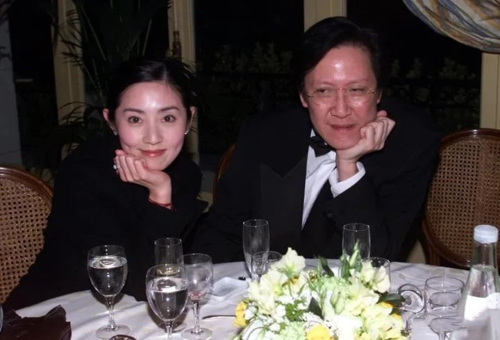 邵逸夫认她做红颜，向华胜为她抛弃张敏，张玉珊不嫁豪门自成豪门