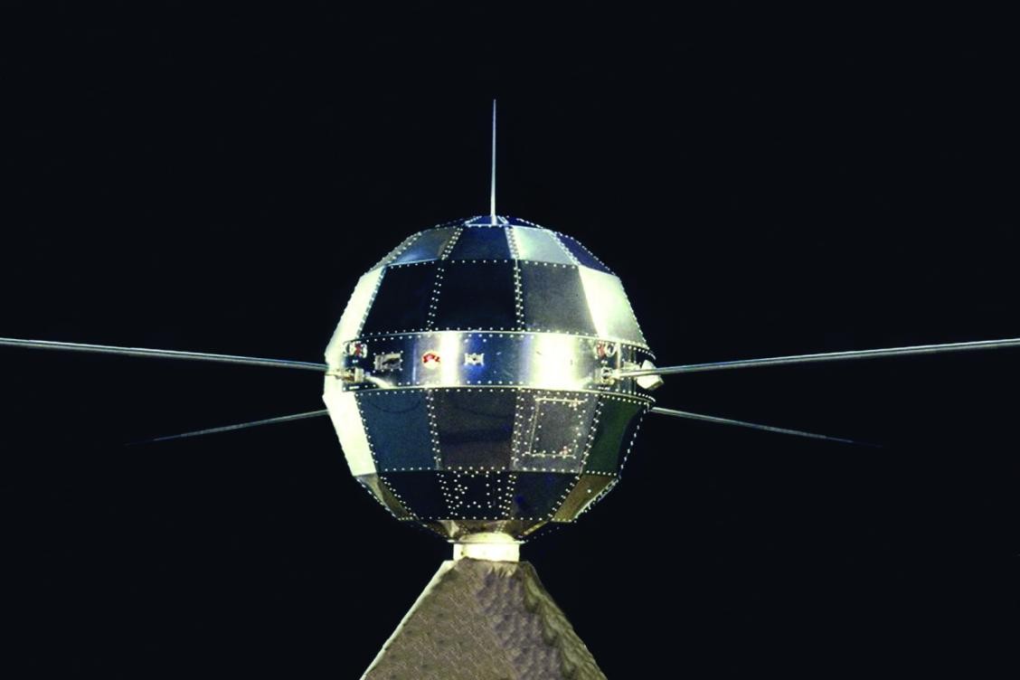 航天员太空转身单臂,航天员甩手转身