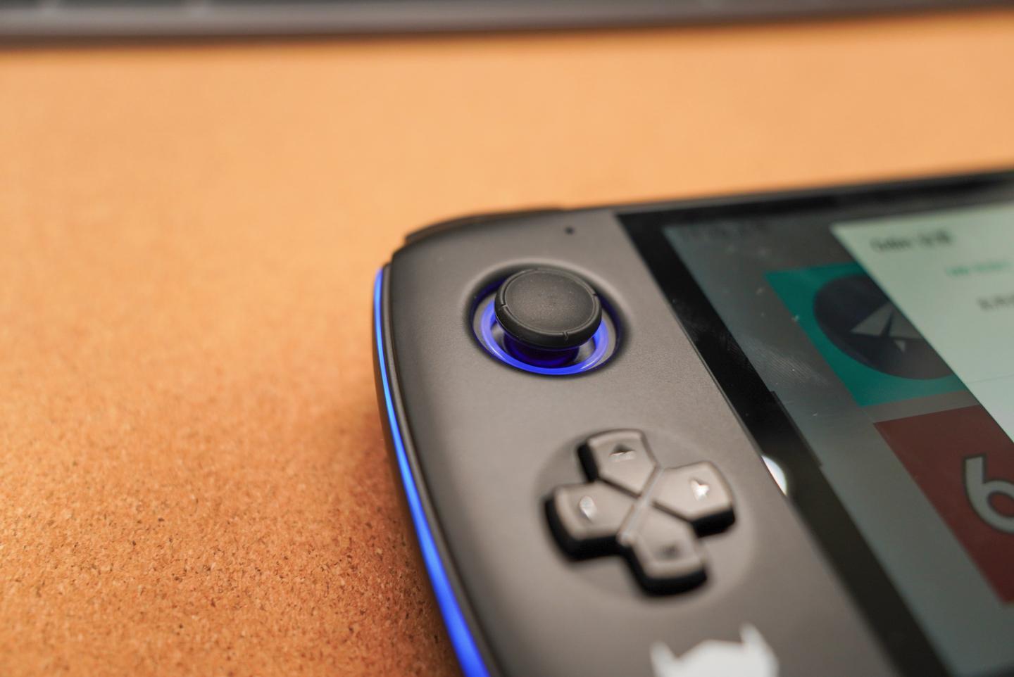 ayaneo安卓掌机评测,aynodin奥丁安卓游戏机测评