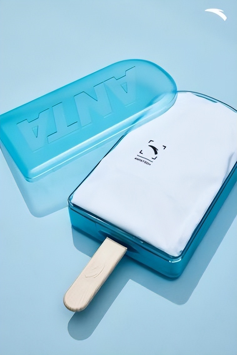 燃情直播秀，安踏开启清凉夏季序幕