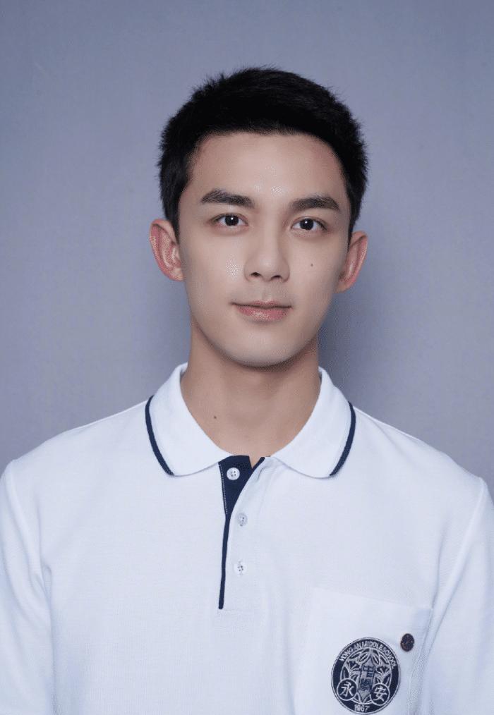 北电18级毕业照吴磊,北电中戏吴磊宋祖儿