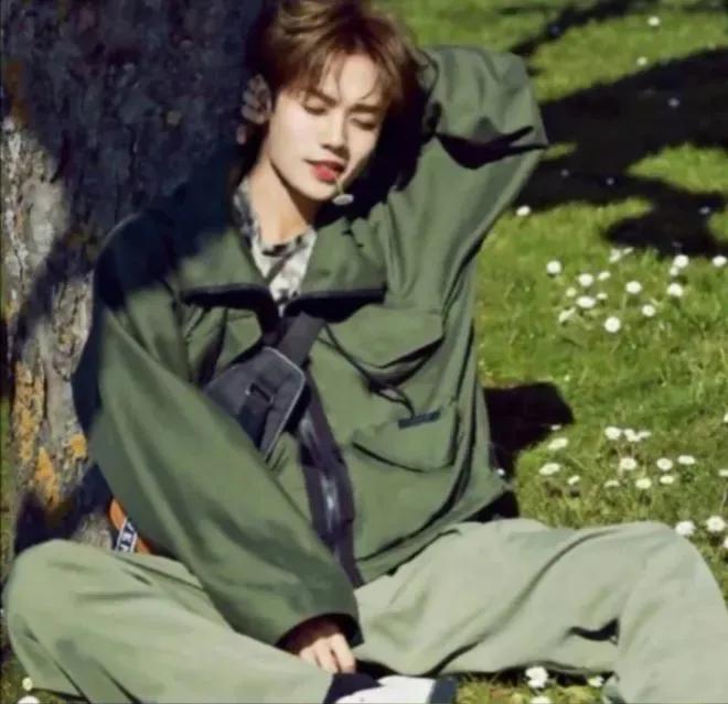 朋友圈自拍文案短句干净治愈,朋友圈自拍文案女