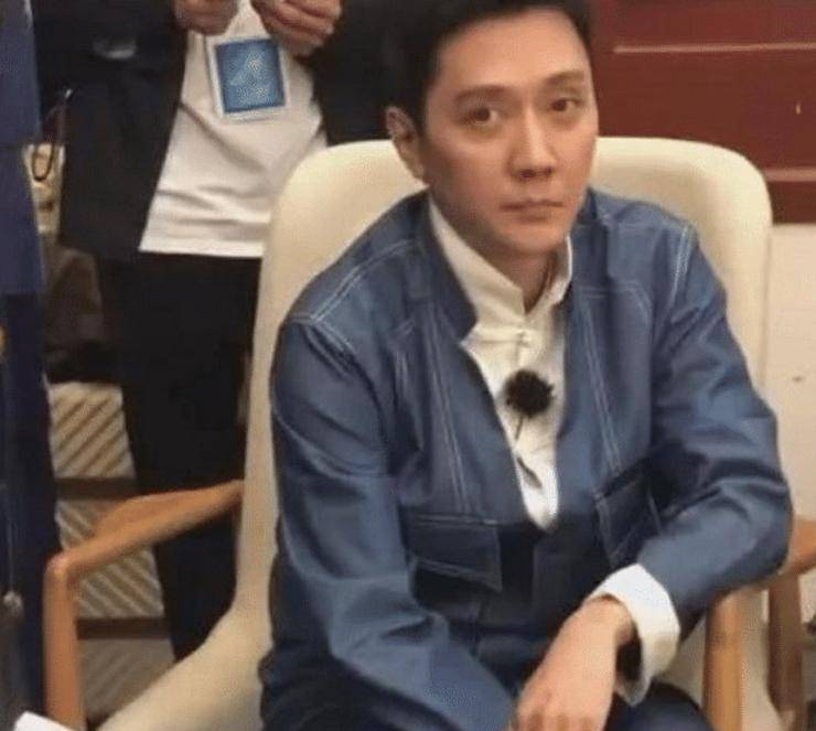 赵丽颖和冯绍峰离婚的真实原因,赵丽颖与冯绍峰离婚事件分析