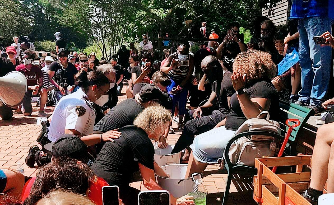 切莫将欧洲*工罢**与中国社会相提并论